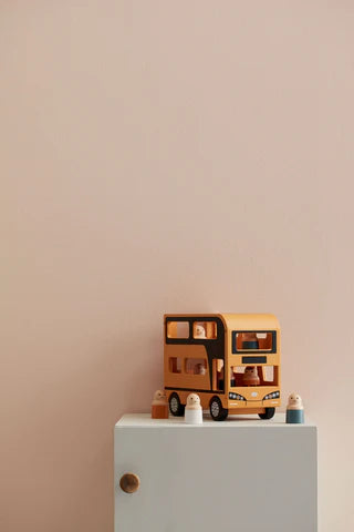 KIDS CONCEPT Ξύλινο double decker λεωφορείο με φιγούρες AIDEN