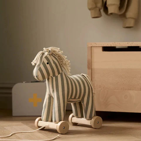 KIDS CONCEPT Τρεχαλίτσα αλογάκι Sam AIDEN