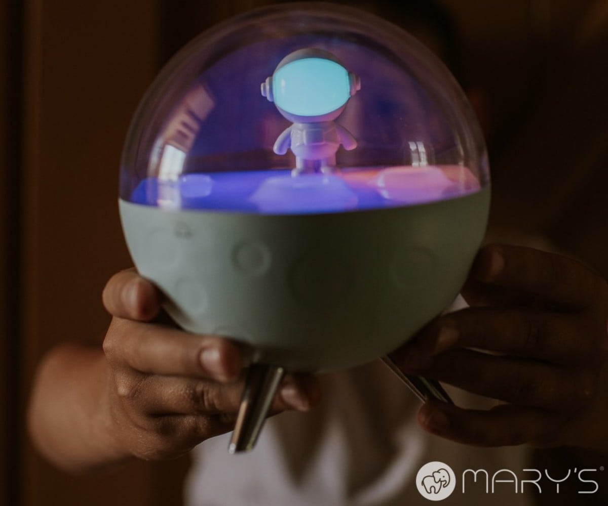 Mary’s Παιδικό Φωτάκι Νυκτός RGB Φεγγάρι με Αστροναύτη Λευκό