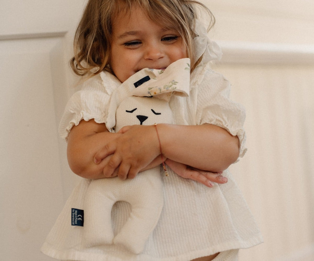La Millou Small Bunny English Garden – Ecru