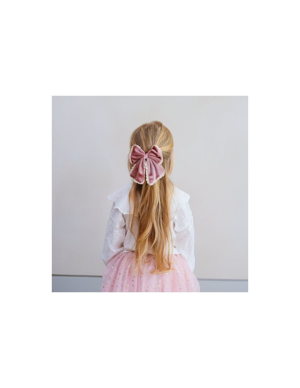 Mimi&Lula SCALLOPED EDGE VELVET BOW